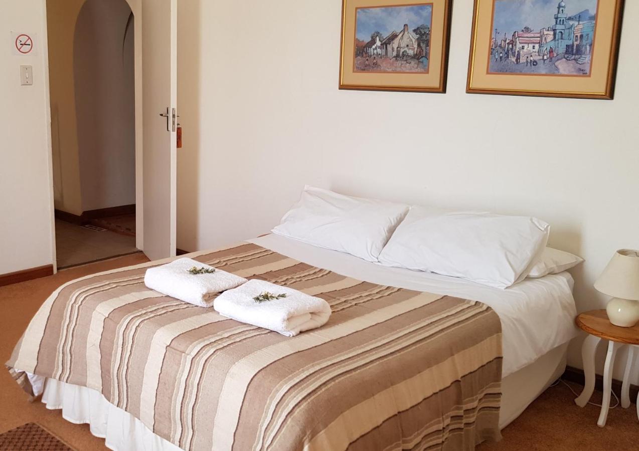 Carlton Heights Guesthouse Middelburg  エクステリア 写真
